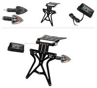 Kit portatarga Universale con frecce in carbon look e luce targa a LED