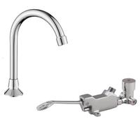Kit rubinetto pedale acqua fredda/acqua calda con beccuccio verticale e tubo flessibile 1m