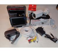 Kit videosorveglianza completo monitor + telecamera IR + accessori premontato.