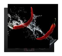 KitchenYeah© Copertura Tappetino Piano Induzione 60x52 cm Cucina Coprifornelli Protezione per Piano Induzione Peperoncino - Natura morta - Acqua - Nero - Rosso