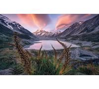 Komar - Carta da parati fotografica in tessuto non tessuto Momentum Lord of The Mountains | carta da parati XXL, decorativa, natura, paesaggio, camera da letto, soggiorno, ufficio, corridoio, dimensioni: 450 x 280 cm (larghezza x altezza), SHX9-121, multicolore