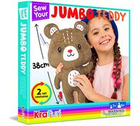 KRAFUN Orso Jumbo cucito Kit da Cucire Animali per Bambini Principianti Arti e Mestieri, Crea 1 Bambola di Pezza con 2 Costumi, Istruzioni e Materiali in Feltro di Peluche per Imparare a Cucire