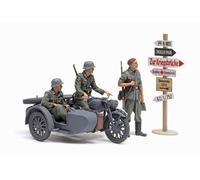 Tamiya Zündapp KS600 Motorcycle & Sidecar 1:35 35384 modellismo