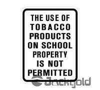 KSFEITING Targa in metallo retrò decorazione da parete Targa in metallo vintage The Use of Tobacco Products On School Property is Not Permitted Sign Cartello in alluminio 12 × 8 segni piatti stampati