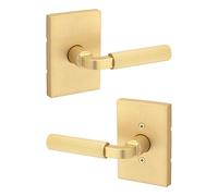 Kwikset Mirada - Maniglia per porta di passaggio interna, leva per porte di armadi e corridoi, maniglia reversibile non bloccabile, in ottone satinato, con protezione Microban