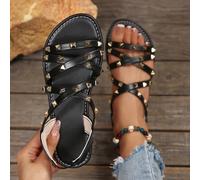 La collisione di borchie e pelle è la più cool auto-espressione dell'estate. Ogni passo porta con sé un bordo affilato, eppure rivela inavvertitamente uno spirito casual e libero. Questi sandali alla 