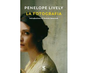 La fotografia [Paperback] [Mar 04, 2021] Lively, Penelope; Janeczek, Helena and
