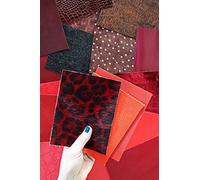 LA GARZARARA - Stock di 6 Ritagli di Pelle in Toni Rosso e Bordeaux - Misura 15x10 cm - Selezione Casuale per Artigianato Cucito e Creazioni Handmade - Stampe e Finiture Varie - ASL47