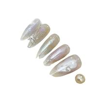 La manicure dal temperamento, l'atmosfera forata con bastoncini tinti in alone della fata Mori, l'uso puro a mano, una nicchia, un alto valore.(M)