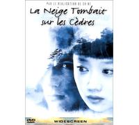 La neige tombait sur les cedres