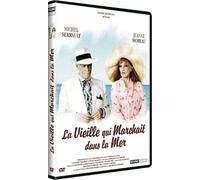 La vieille qui marchait dans la mer