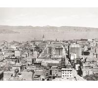 La vista degli uccelli di San Francisco e la baia del Fairmont Hotel mostra l'edificio dei traghetti e sulla riva opposta delle città di Oakland Berkeley e Alameda Mt. Diablo sono visti in lontananza