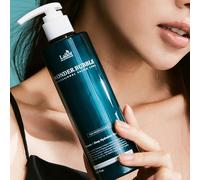LADOR Wonder Bubble Shampoo 600 ml / 20,30 fl. oz Moist Nutrients Hair K-Beauty