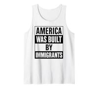 L'America è stata costruita dagli immigrati per protestare contro il Migra Pride Chicano Canotta