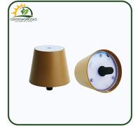 LAMPADA DA TAVOLO A LED RICARICABILE A TAPPO SYNTESY DI DIVERSO COLORE