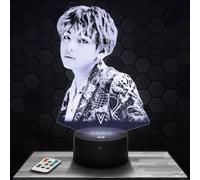 Lampada V decorazione per camera da ragazza Lampada 3D V oggetto k-pop Corea Pop Coreana idea regalo decorazione luce soffusa luce notturna decorazione ufficio. Natale. regalo adolescente TOP