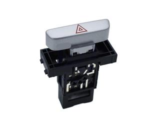 Lampeggiatore d'emergenza Pulsante interruttore flash di avviso di pericolo di emergenza/adatto for Chevrolet Sail 2010-2014 9072444