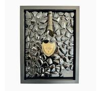 L'angolo del compleanno Quadro con bottiglia rotta, Bottiglia su quadro artistico realizzato a mano con colata di resina epossidica di alta qualità. La posa della bottiglia varia