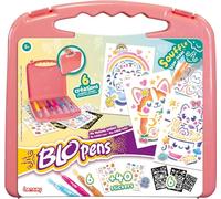 Lansay - BLOPENS - Valigetta Kawaii - Pennarelli per colorare Bambini a Soffio dai 5 Anni - Formato Portatile Stencil riutilizzabili - 6 Blopens 6 Stencil 6 Fogli +40 Sticker - Tappi Lavabili