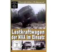 Lastkraftwagen der NVA im Einsatz