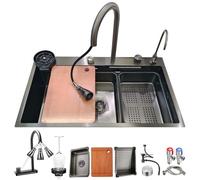 Lavello da cucina in acciaio inox nero 80 x 50 cm con design a cascata grande capacità rubinetto multifunzione idropulitrice tagliere e cestello antigoccia.