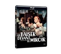 Le baiser devant le miroir