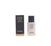 Le Blanc De Chanel Base, soluzione versatile per diverse esigenze, si integra senza difficoltà nelle abitudini quotidiane, flacone da 30 ml adatto a chi cerca soluzioni pratiche senza rinunciare al co
