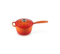Le Creuset Casseruola manico lungo in ghisa vetrificata e pomolo acciaio inox, 1.8 l, Diametro 18 cm, Adatta a Tutte le Fonti di Calore Inclusa Induzione, 2.942 kg, Arancione, 21181180902430