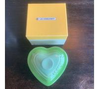 Le Creuset Ramekin D'Amour Cocotte A Forma Di Cuore Verde