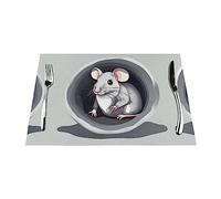 Le tovagliette in tessuto PVC con topo nel foro sono stampate e possono aggiungere decorazione al tuo tavolo da pranzo.