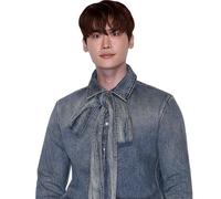 Lee Jong-suk (Denim) Half Body Buddy Cutout