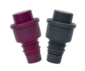 Legami - Set di Due Tappi Sottovuoto per Vino, 3,3x5,7 cm, in Plastica e Silicone, Calendario per Sapere Quando è stata Aperta la Bottiglia, Schiacciare per Togliere l'Aria