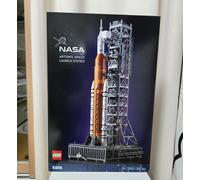 LEGO 10341 NASA Artemis SLS Rocket 3601 pezzi icone set per adulti...