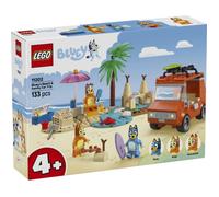 LEGO Bluey: Vacanza sulla Spiaggia della Famiglia di Bluey con Macchina Giocattolo, 3 Minifigure tra cui Bingo e Chilli, 2 Surf, Castello di Sabbia e Accessori - Regalo per Bambini 4+ Anni - 11202