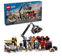 Lego city 60472 sfasciacarrozze con auto, giocattolo con 2 macchine, ricambi, gru, crusher e 4 minifigure, giochi bambini 8+