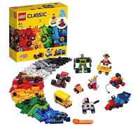 LEGO Classic Mattoncini e Ruote, Set con 9 Modellini da Costruire con Mattoncini Colorati tra cui Skateboard, Treno, Macchina e Robot Giocattolo, Giochi Creativi per Bambini e Bambine da 4 Anni 11014