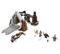 Lego Year 2013 Star Wars Series Battle Scene Set #75017 - DUEL ON GEONOSIS with Lair Featuring Falling Lamps, Tower Handle and Hidden Compartment Plus Speeder and Count Dooku, Yoda, Poggle the Lesser and Dooku's Pilot Droid Minifigures (Total Pieces: by LEGO