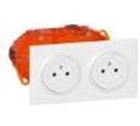 Legrand 300400 - Kit doppia presa di corrente 2P+T, superficie Dooxie 16 A, pre-cablata, finitura bianca