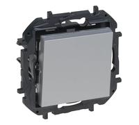 LEGRAND Attraversamento 10AX per installazione a incasso, Gamma Niloé Step, Colore Alluminio, 398230B