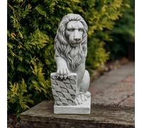 gartendekoparadies.de Statue Leone con scudo destro, statuetta in pietra, altezza 40 cm, 15 kg, grigio, resistente al gelo in pietra per esterni (leone destro)