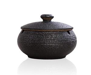 Lependor Posacenere in ceramica con coperchi, antivento, Posacenere per sigarette per uso interno o esterno ， Porta cenere per fumatori, Vassoio per cenere da fumo da tavolo - Nero