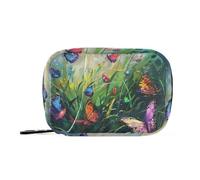 L'erba verde è piena di farfalle colorate. Borsa di pronto soccorso con scomparti staccabili, comodo organizer quotidiano per pillole per borsa