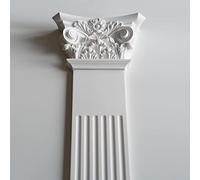 Lesena decorativa in stile corinzio a parete, pilastro colonna romana, greca, in poliuretano rigido (meglio del polistirolo). Base, Fusto scanalato e Capitello corinzio. Altezza totale 254cm
