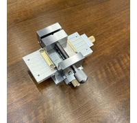 LeTkingok Tavolo a Slitta Trasversale XY Manuale ad Alta Precisione con Morsa Piana con Azionamento a Vite senza Fine