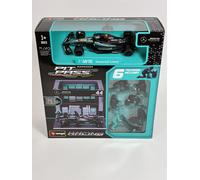 Lewis Hamilton #44 Mercedes Pit Pass Diorama Con F1W15 1:43 Bburago 38452H