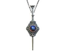 LHJHZDJC Collana con ciondolo a bacchetta magica splendidamente incisa con pietra magica, alla moda, gioiello mitologico, congratulazioni, accessorio streetwear per uomini e donne, regalo casual