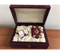 - Libro d'Ore di Maria Stuarda. Hours of Mary Stuart. Il facsimile è accompagna