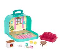 Lil Woodzeez - Set da gioco per soggiorno - Giocattolo da viaggio - Valigia da viaggio compatta - Mobili e accessori per casa delle bambole inclusi -