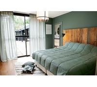 Linder - Copriletto dall'aspetto naturale e rugoso come garza di cotone per un look fresco e morbido - Colore verde lichene - 100% poliestere - Dimensioni 230 x 250 cm - Collezione Sirocco