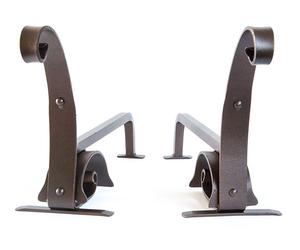 LINEA RIBATTINO CRUCCOLINI COPPIA DI ALARI in ferro battuto